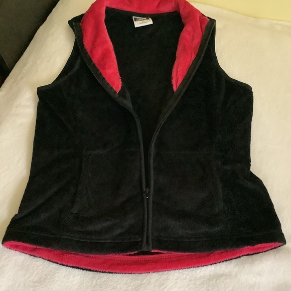 Black Velour Vest - Picture 2 of 12